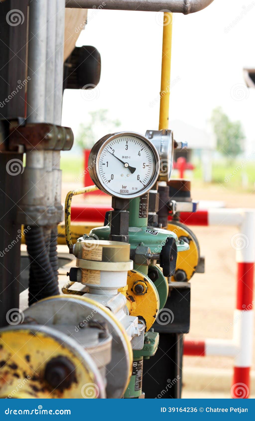 Pressure Gauge, Measuring Instrument Close Up. Editorial Photo Image
