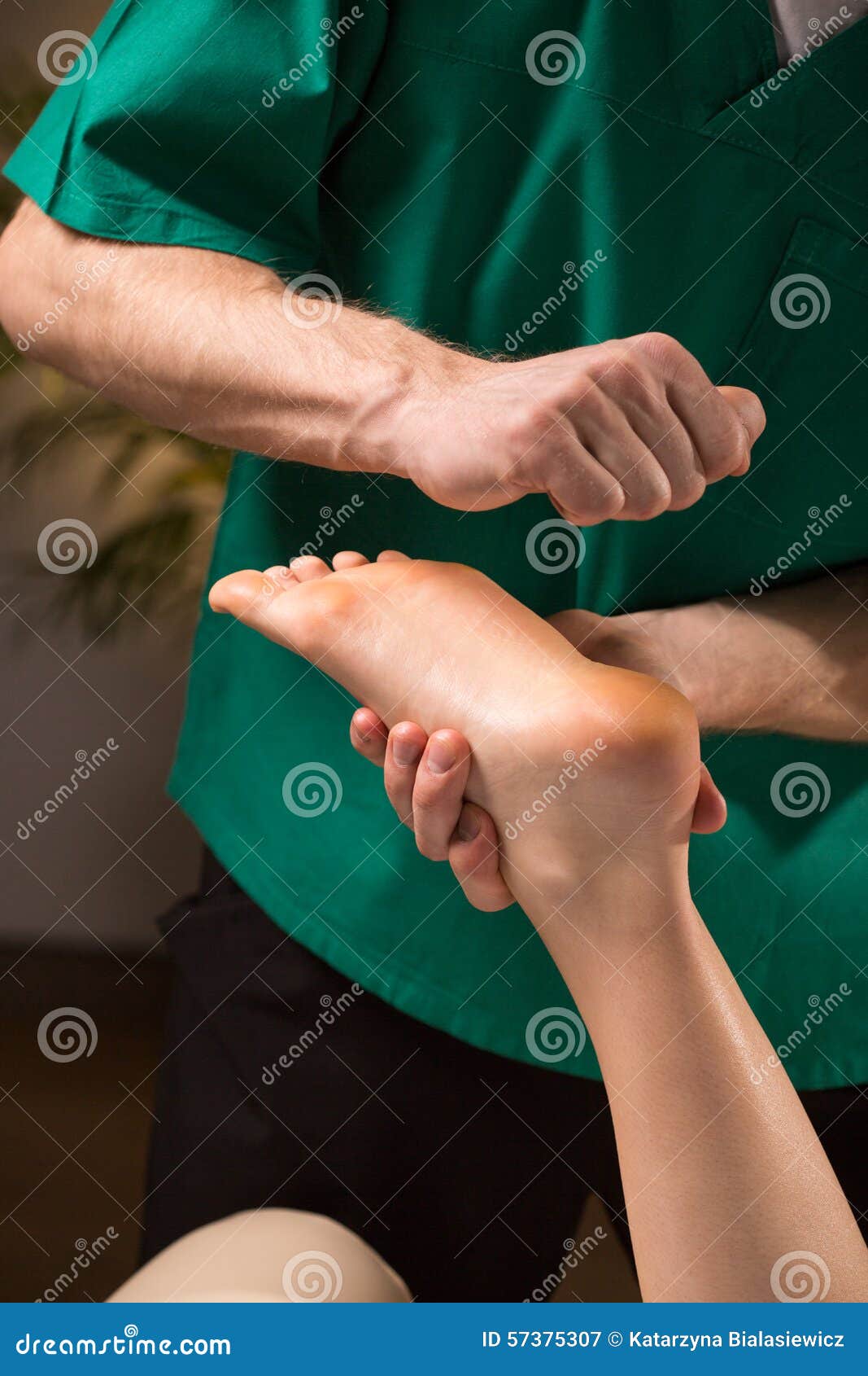 Pressure points on foot stock image. Image of reflexology 57375307