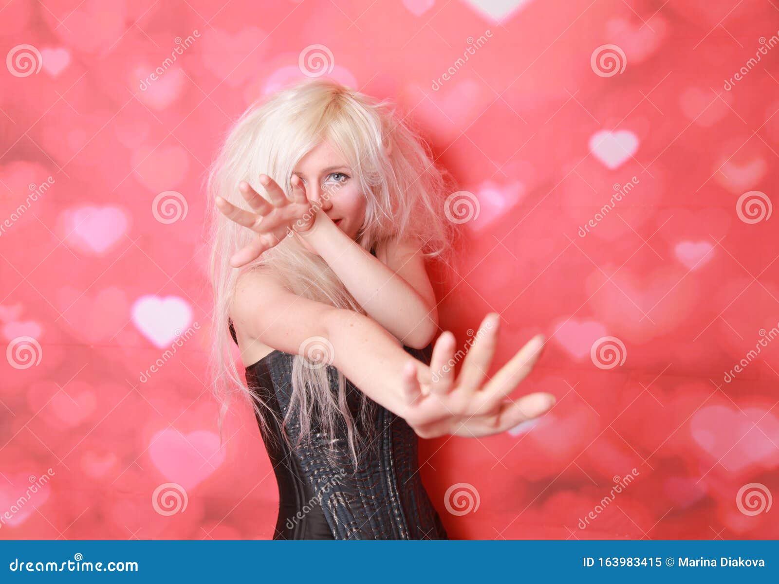 Pretty Blonde Girl Having Fun And Ready To Go To A Party Stock Image Image Of Pinup Closeup 3135