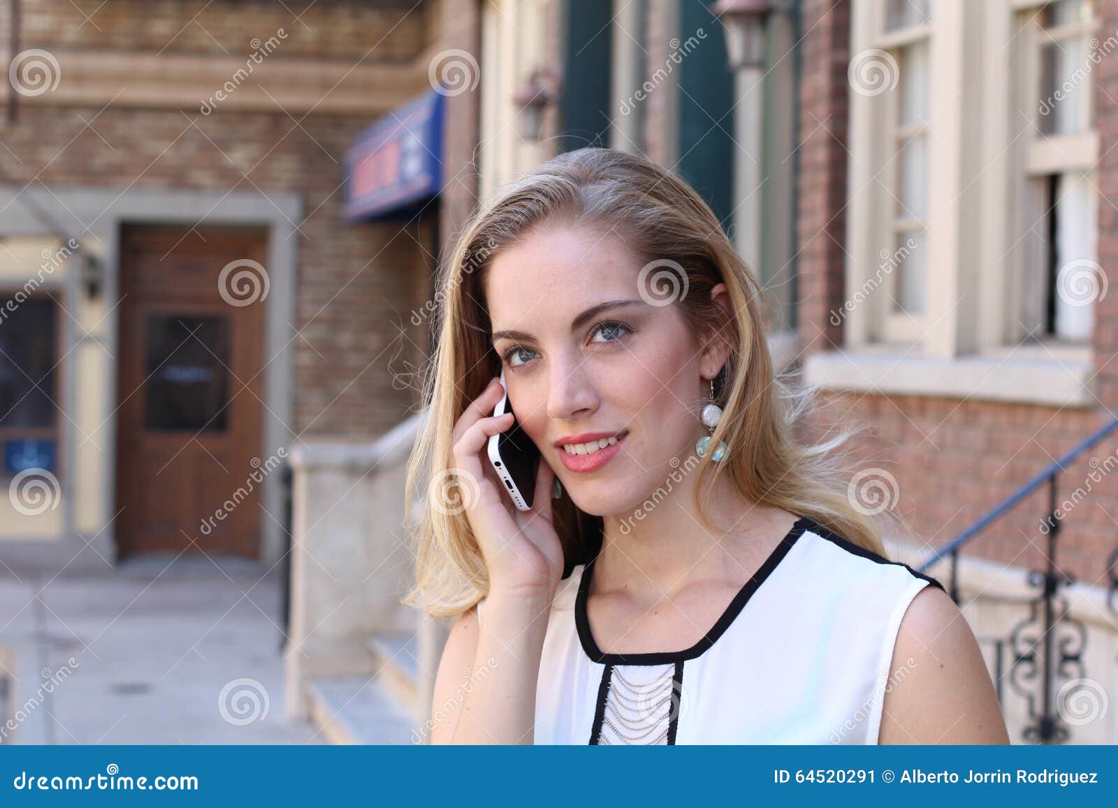 pretty girl calling by phone