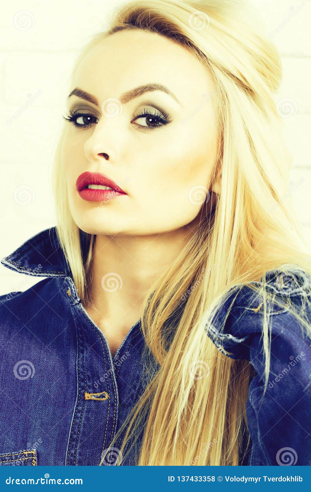 Pretty Girl in Jeans Clothes Stock Photo - Image of beautiful, denim ...