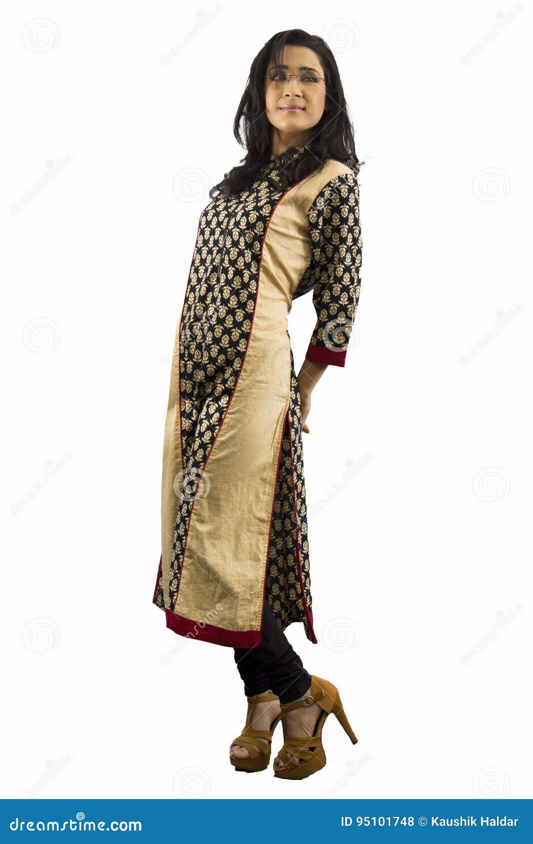 116 Young Kurti Indian Woman Stock Photos - Free & Royalty-Free Stock  Photos from Dreamstime