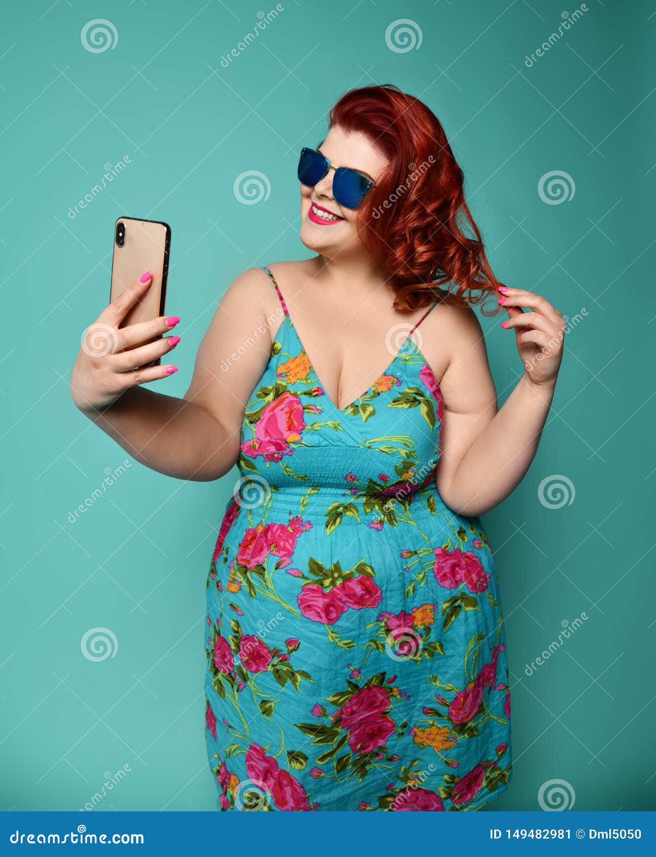 Pretty Plus-size Fat Woman with Hollywood Smile in Fashion Sunglasses and  Colorful Clothes Does Fashion Selfie on Mint Stock Image - Image of female,  flowers: 149482981