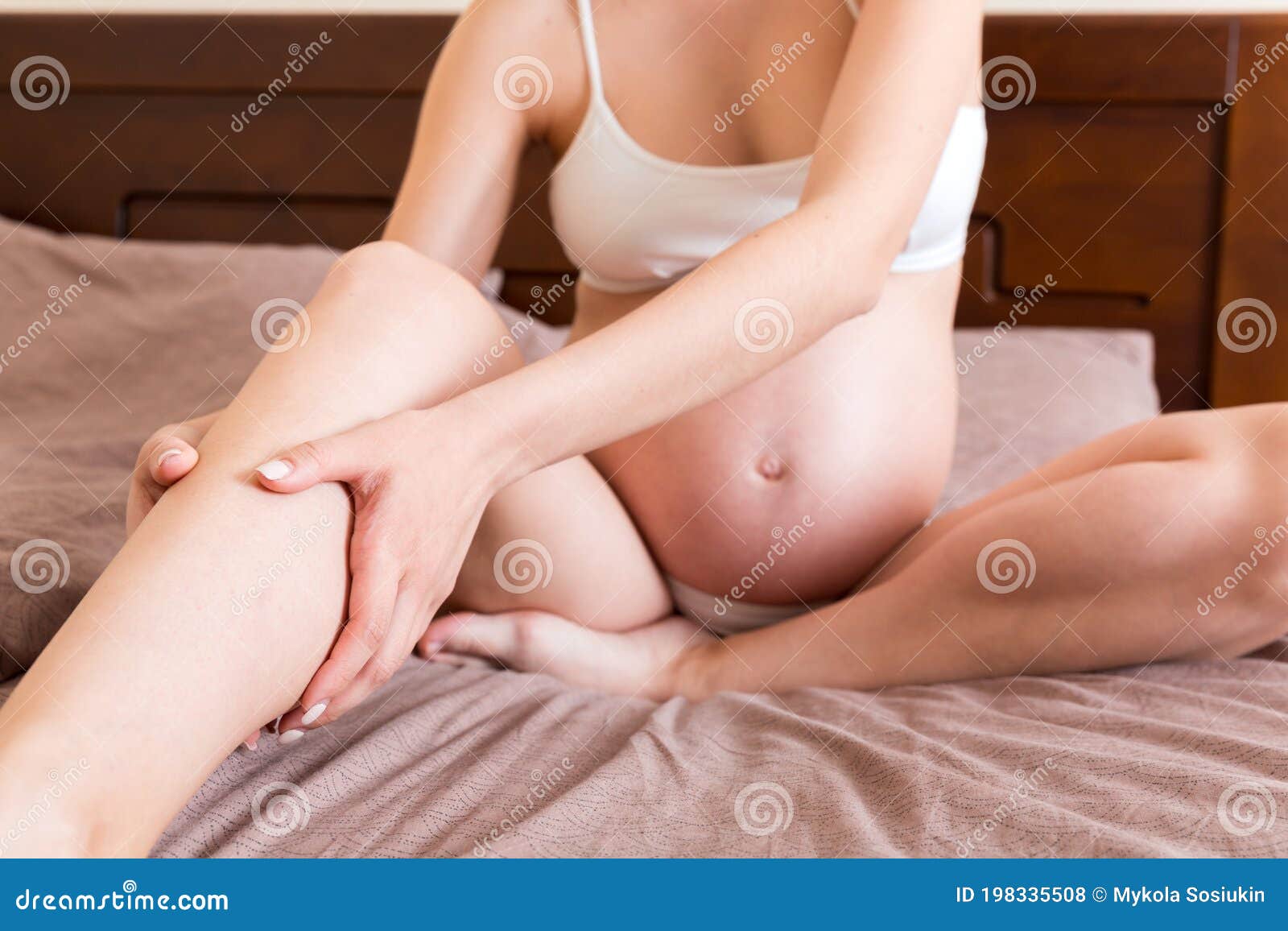 Nude Pregnant Massage