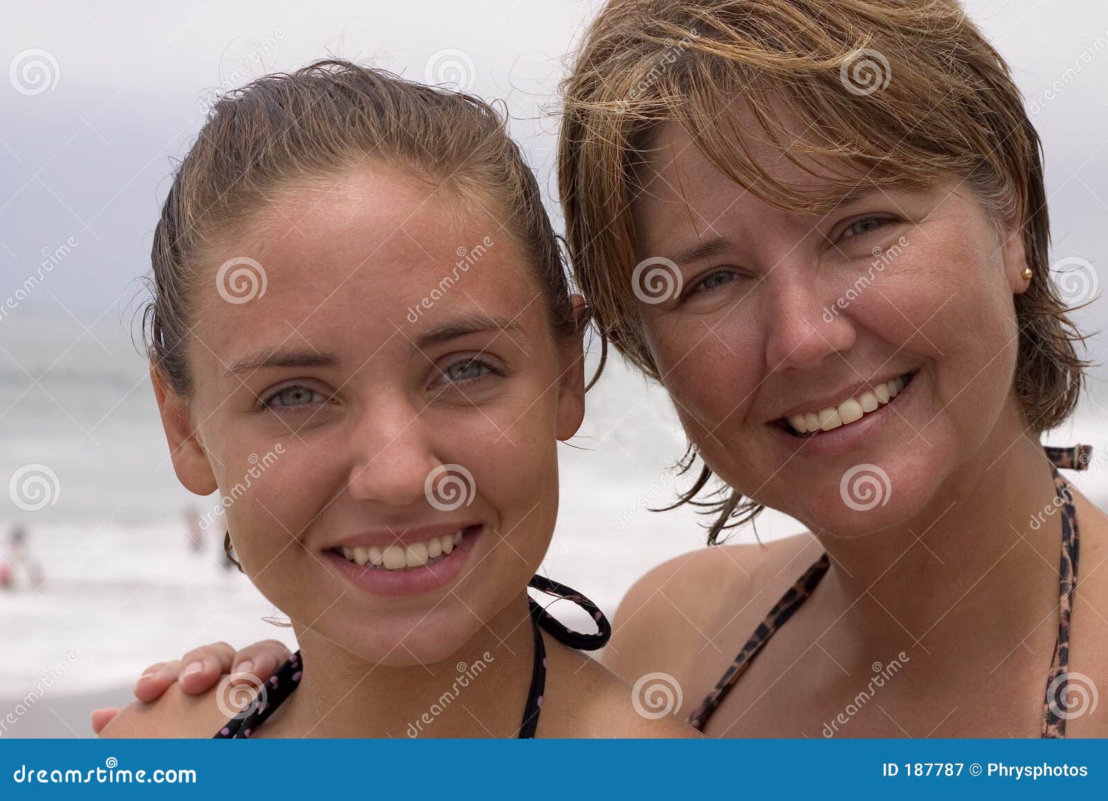 490 Cute Teen Bathing Stock Photos - Free & Royalty-Free Stock