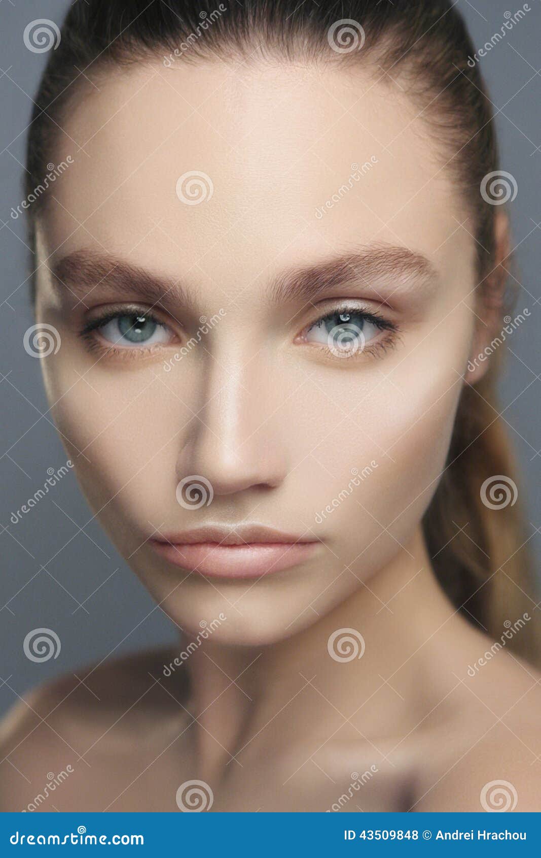 Pretty Woman with Natural Look Stock Photo - Image of head, long: 43509848