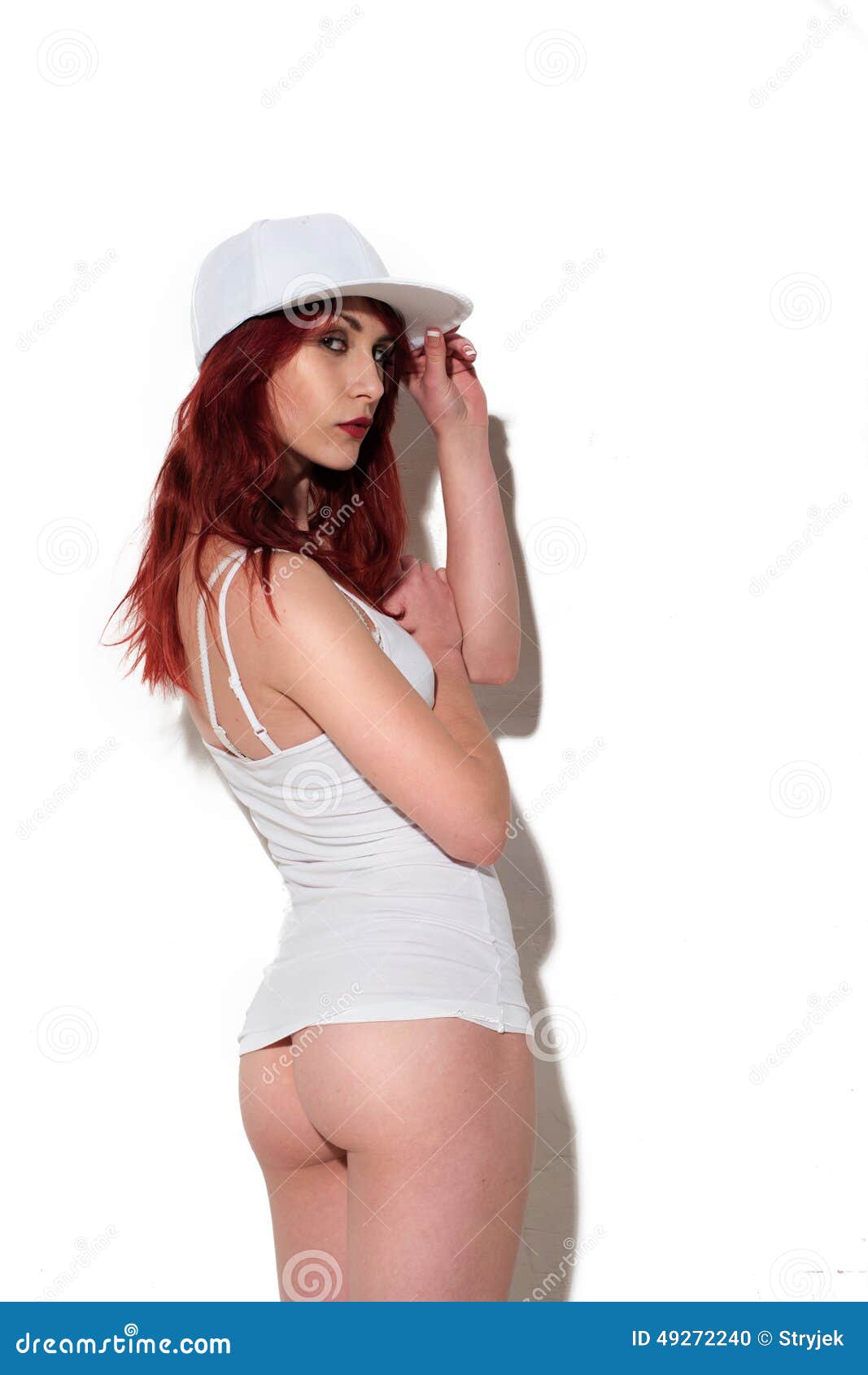 Girl Shows Her Panties HD
