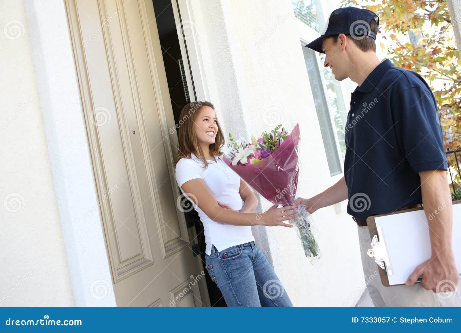 Pretty Woman Receiving Flowers Stock Image Image of celebration, attractive 7333057