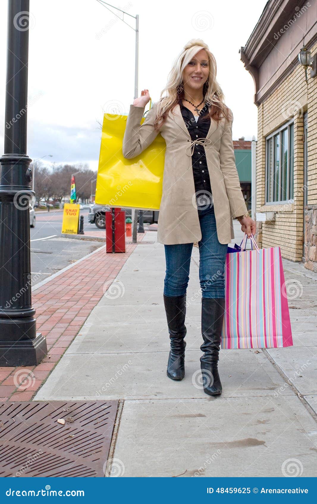 Pretty Woman Shopping stock image. Image of economy, bags - 48459625