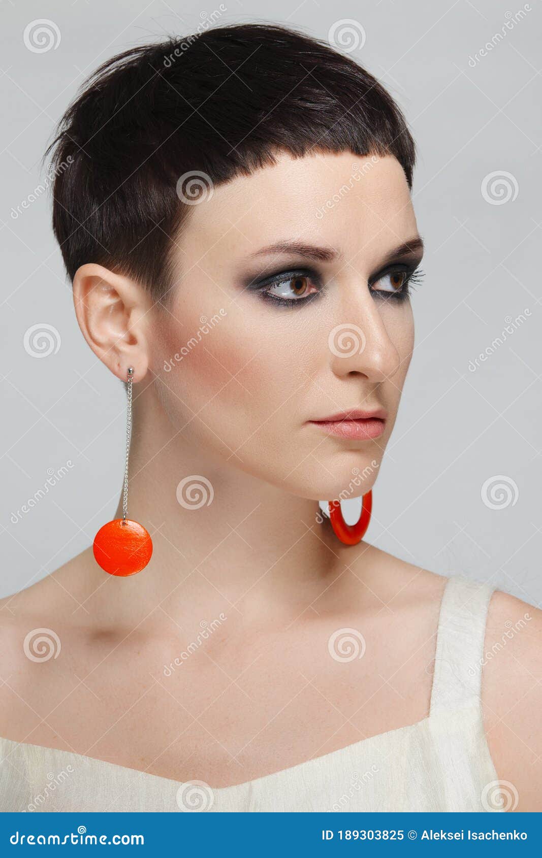 Bob Haircut Earrings Stock Photos - Free & Royalty-Free Stock Photos from  Dreamstime