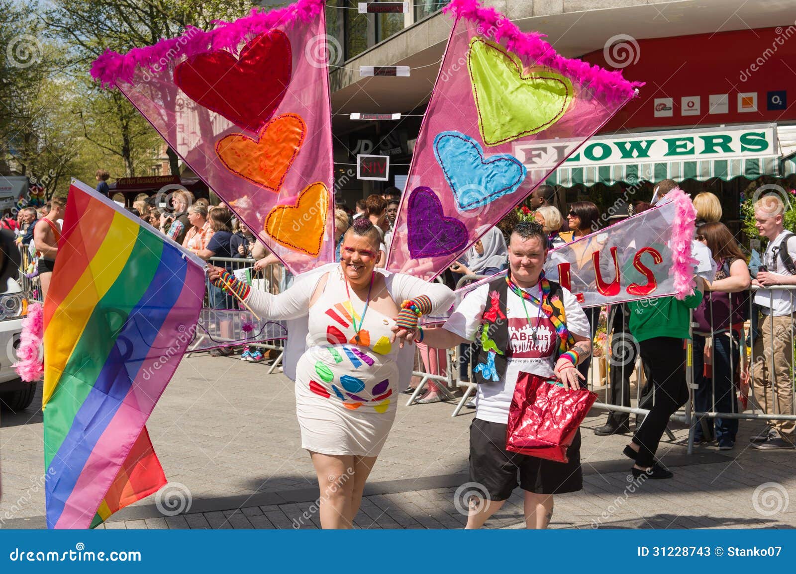 Pride Parade 2013, Birmingham Foto de archivo editorial Imagen de