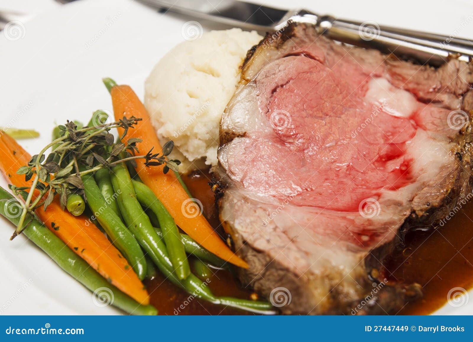 Prime Rib With Vegetables And Potatoes Stock Image - Image of steak, dish: 27447449