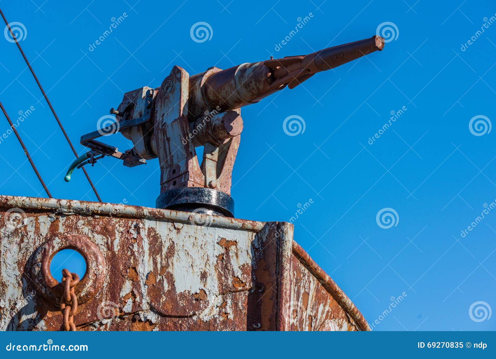 Primer Del Arma De Arpón En Ballenero Oxidado Imagen de archivo - Imagen de  nave, viejo: 69270835