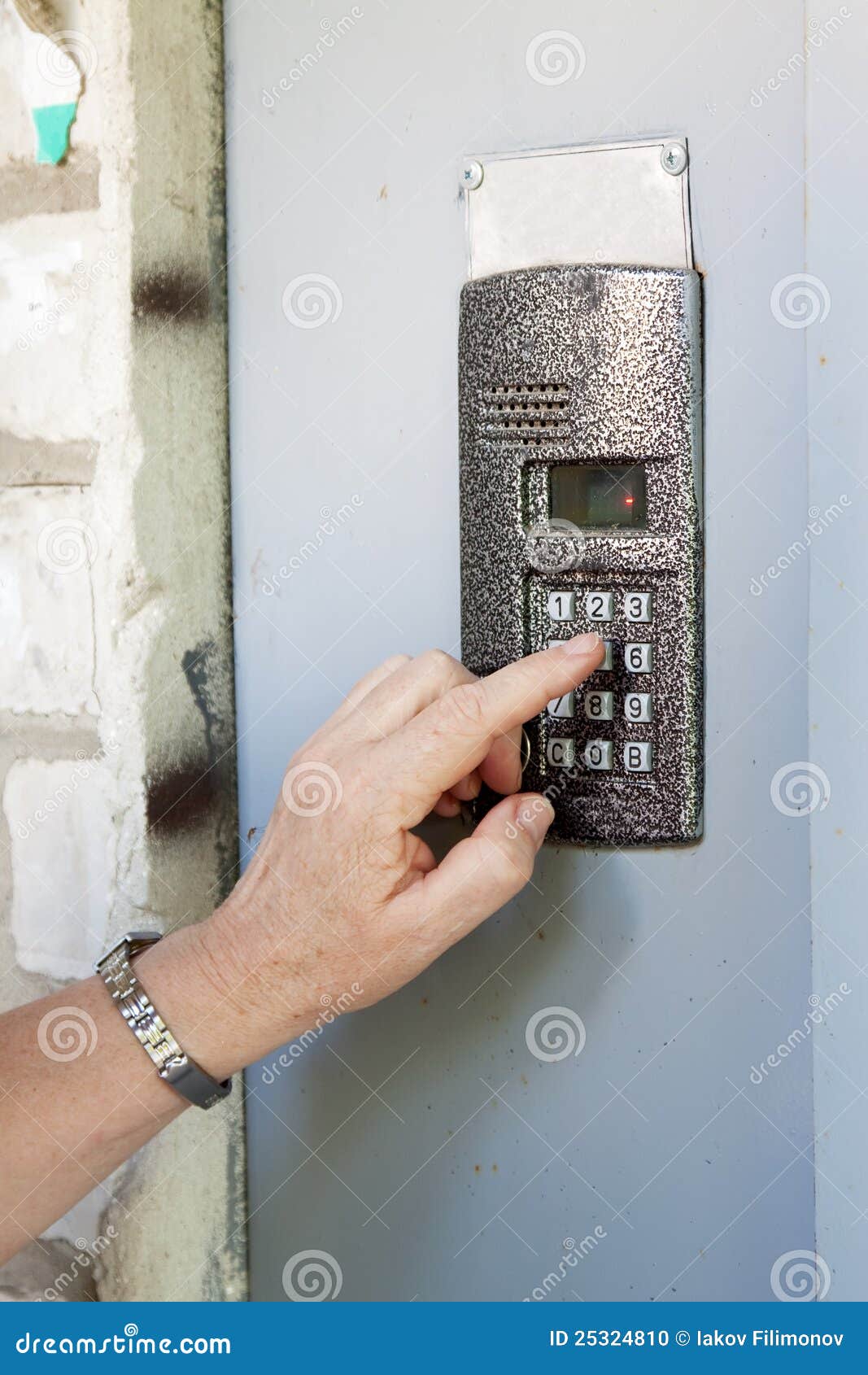 Primo Piano Del Citofono Di Usi Fotografia Stock Immagine di sistema