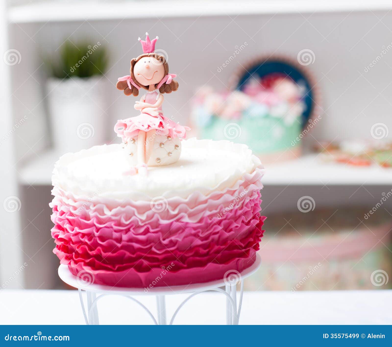 Bolo Princesa Decorao Rosa 2 by prestigioeventos on DeviantArt