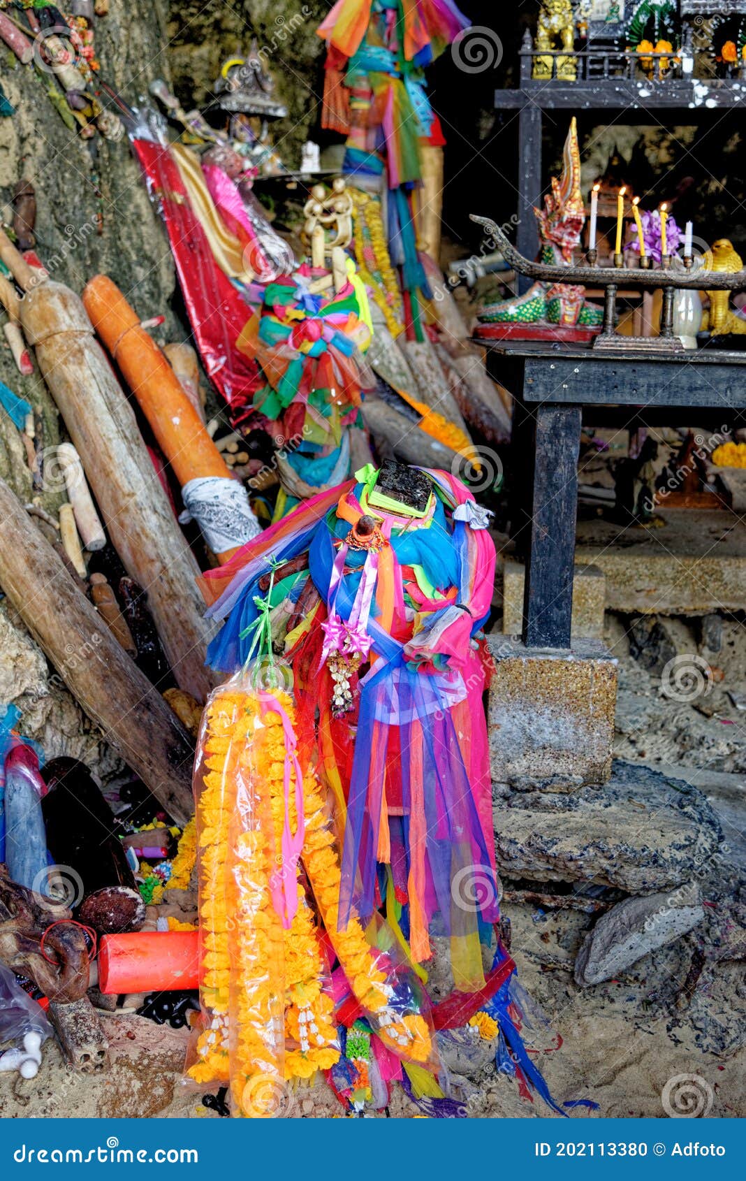 princess cave - phallus s - phra nang cave shrine