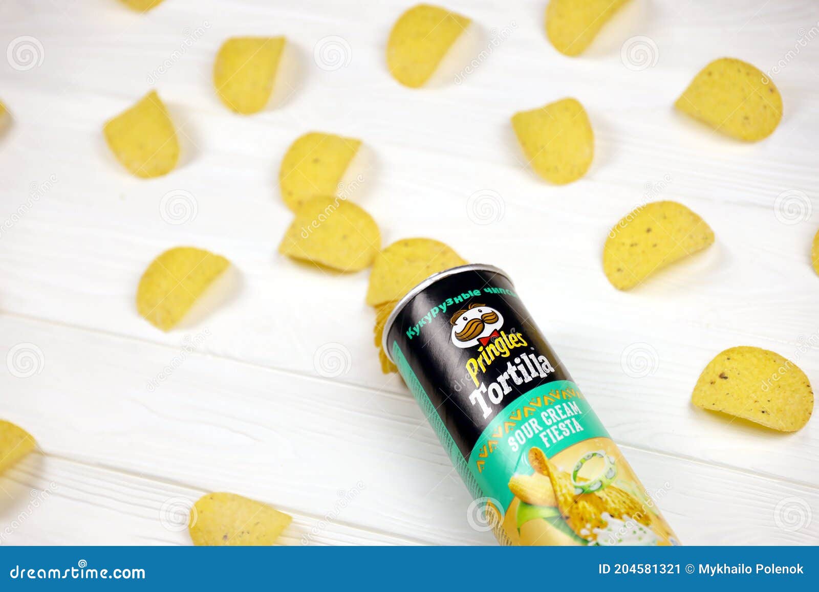 Pringles Sour Cream Fiesta Flavour. Cardboard Tube Can with Pringles