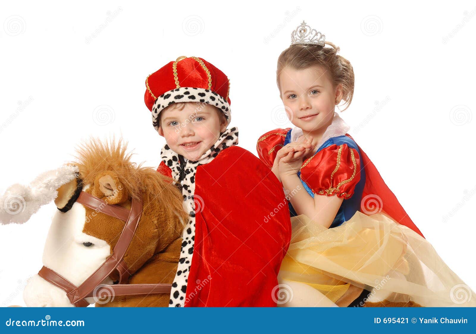 Prinz und Prinzessin stockbild. Bild von kind, plüsch, junge - 695421