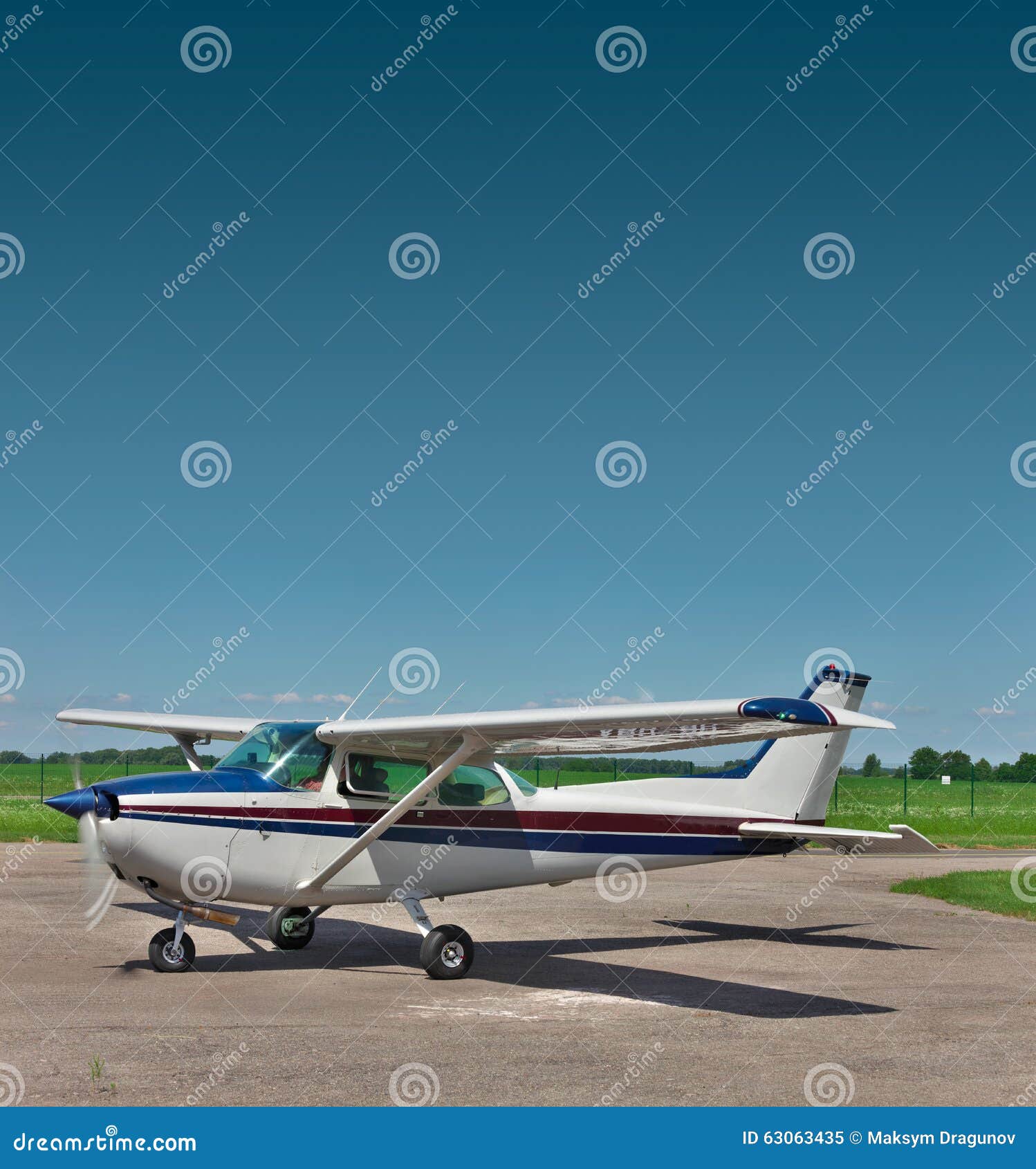 Private propeller plane stock image. Image of transportation 63063435