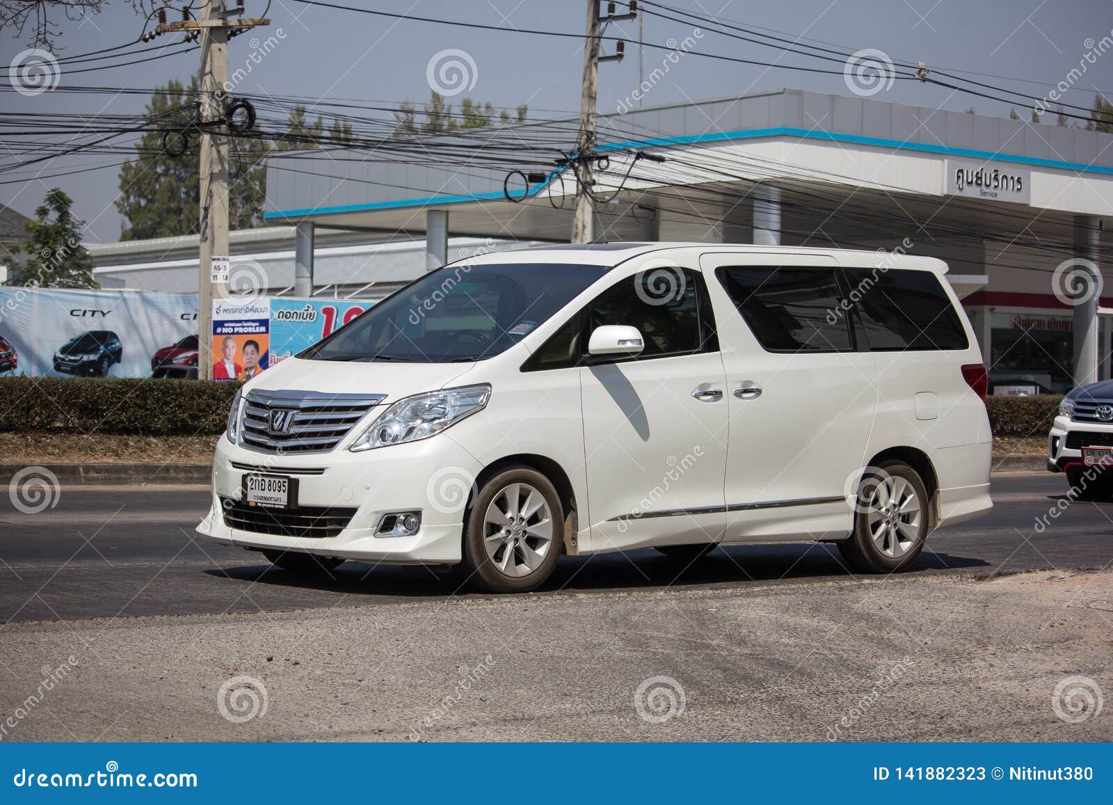 2019 luxury minivan