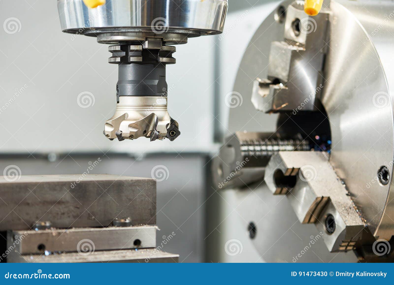 encanto agujero Microordenador Proceso Metalúrgico Industrial Del Corte Por La Fresa Foto de archivo -  Imagen de maquinaria, taller: 91473430