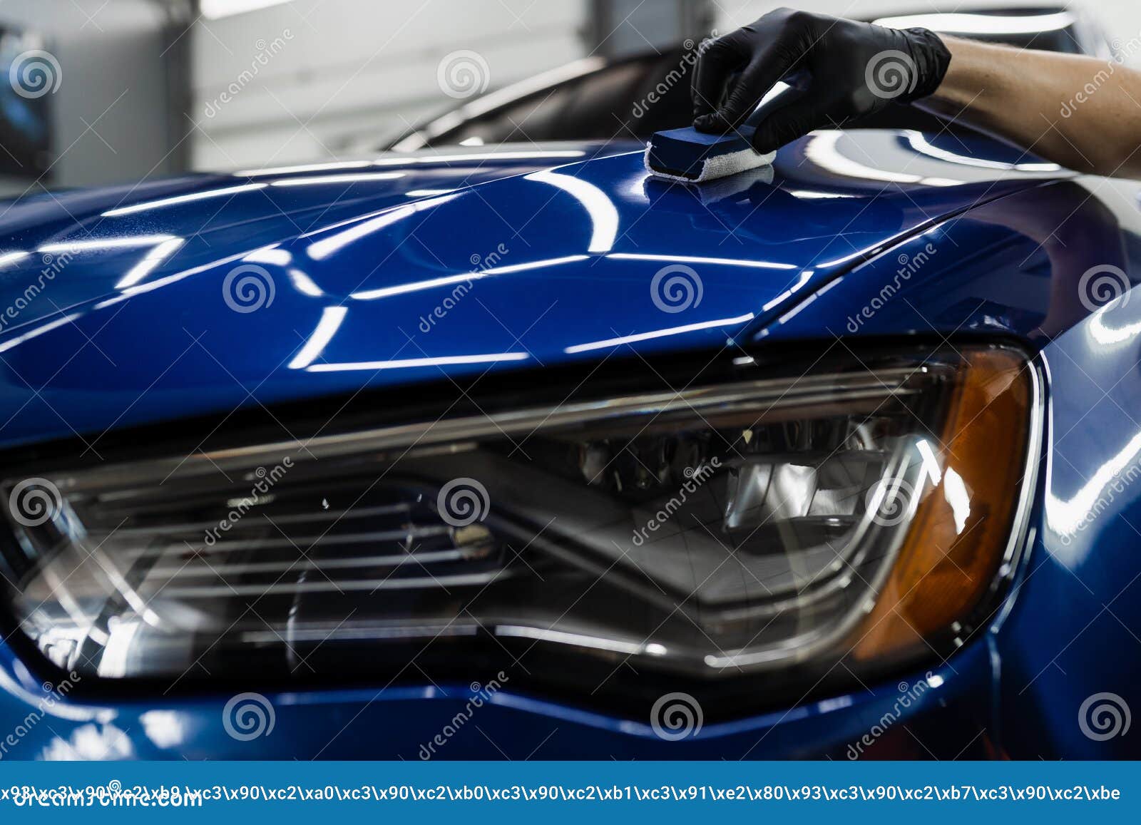 Process of Applying Ceramic Protective Coat on Body Car Using Sponge in
