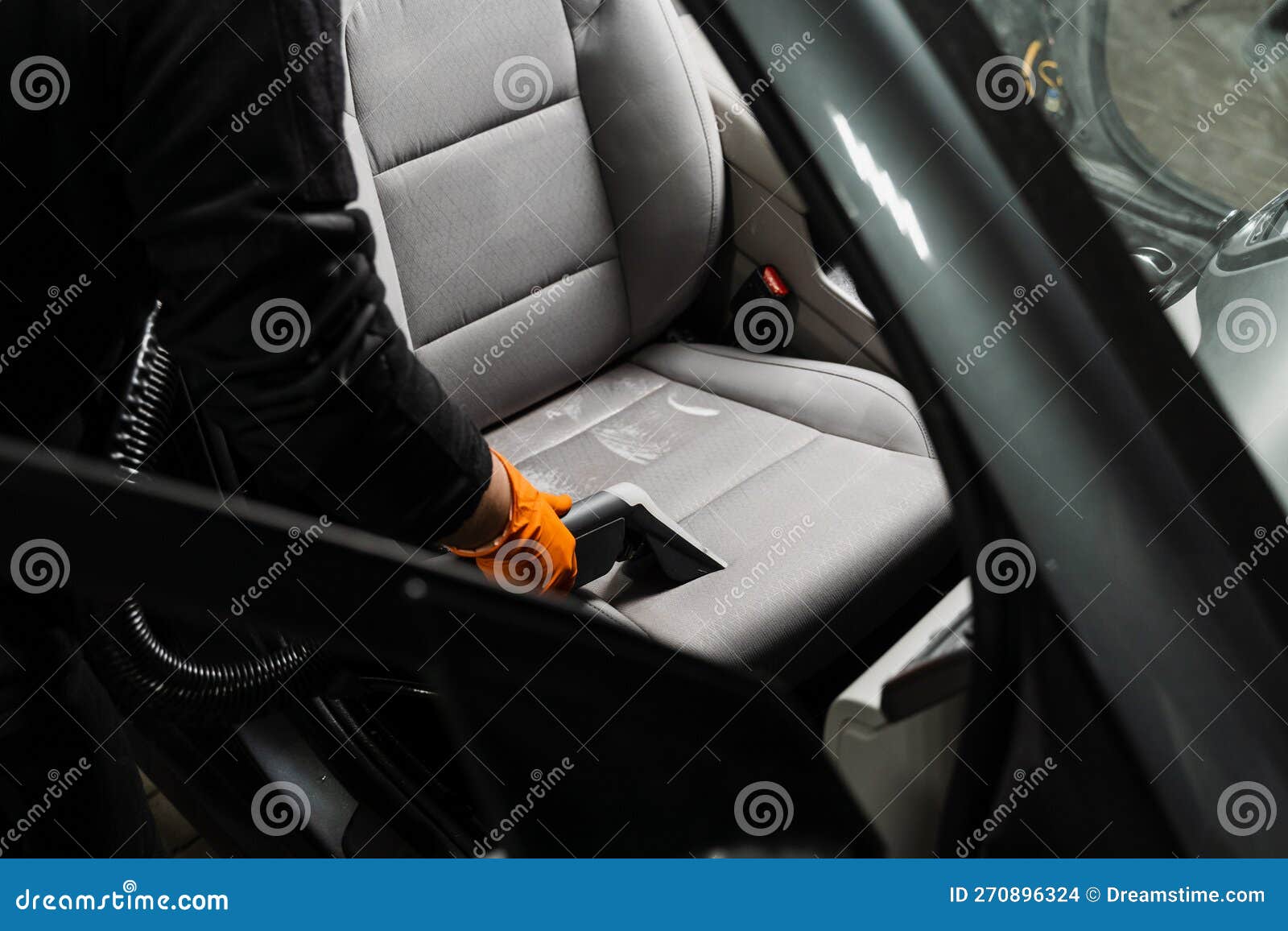 Process of Extraction Dirt from Textile Car Seat Using Extractor