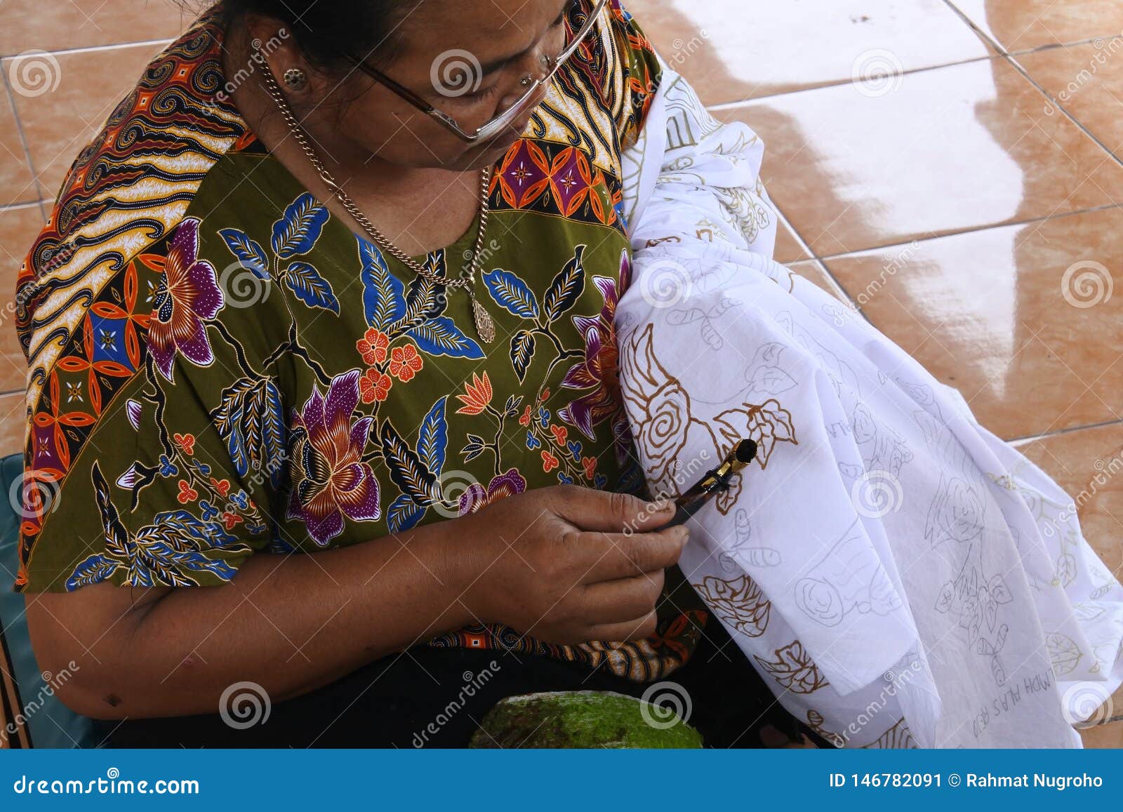 The Process Of Making Batik Editorial Photo Image of 