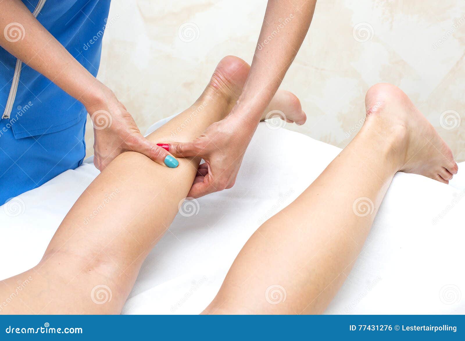 processes foot massage