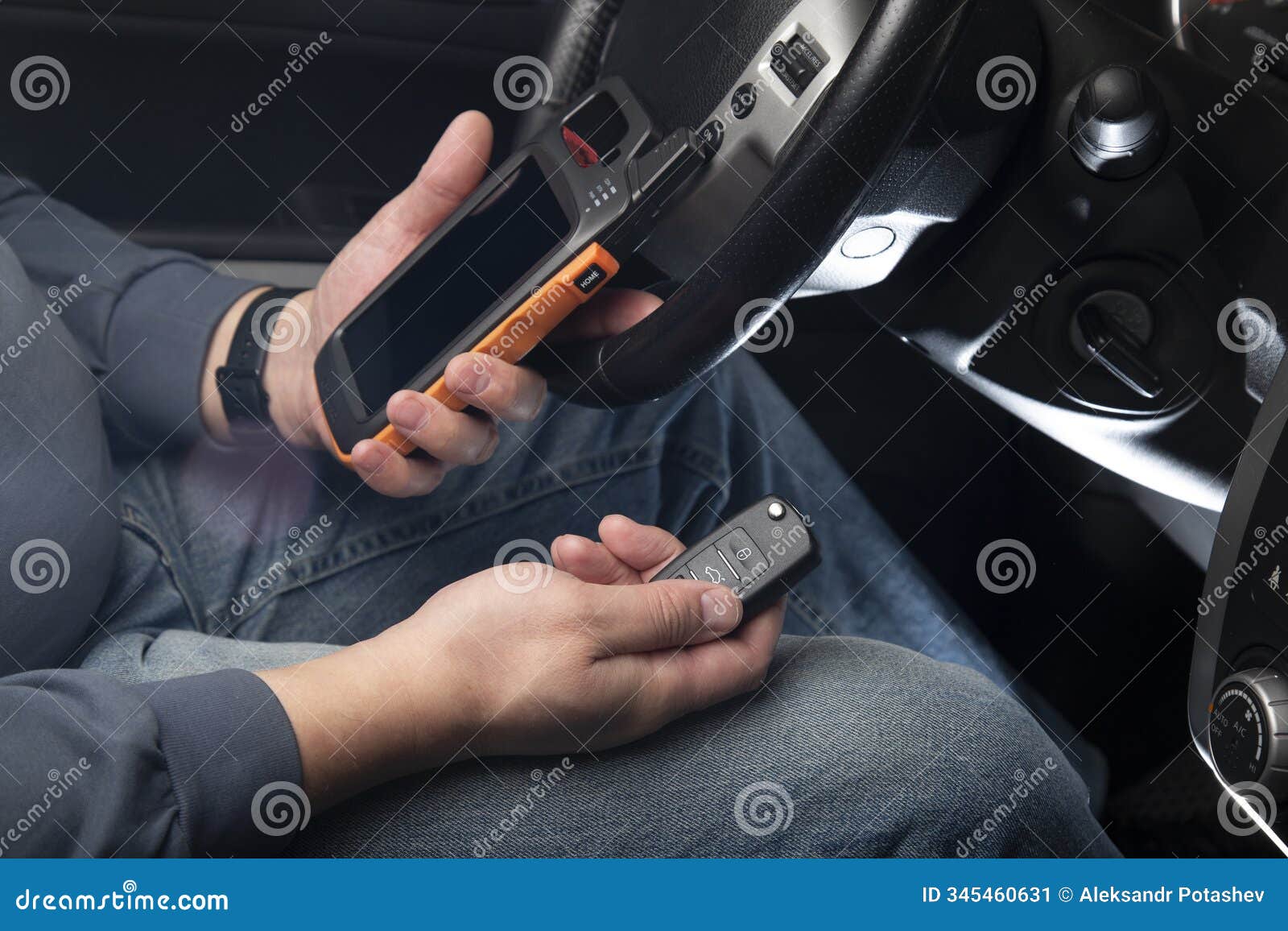 production of car keys, programming of car keys and repair