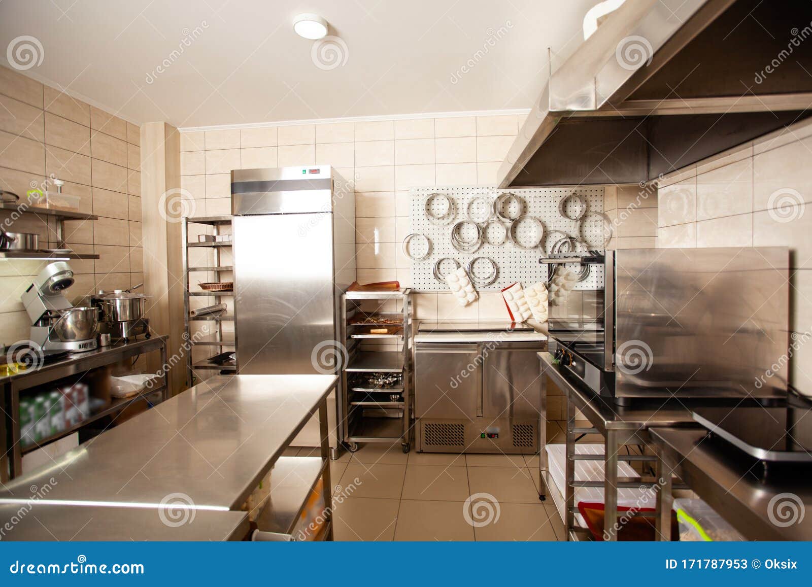 Professional Confectionery Kitchen Interior and Equipment Indoor ...