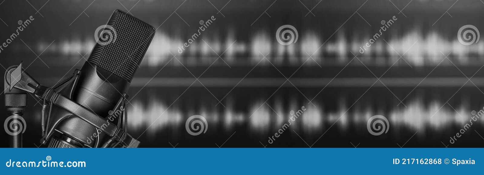 Professional Studio Microphone. Recording Podcast or Voice Stock Photo