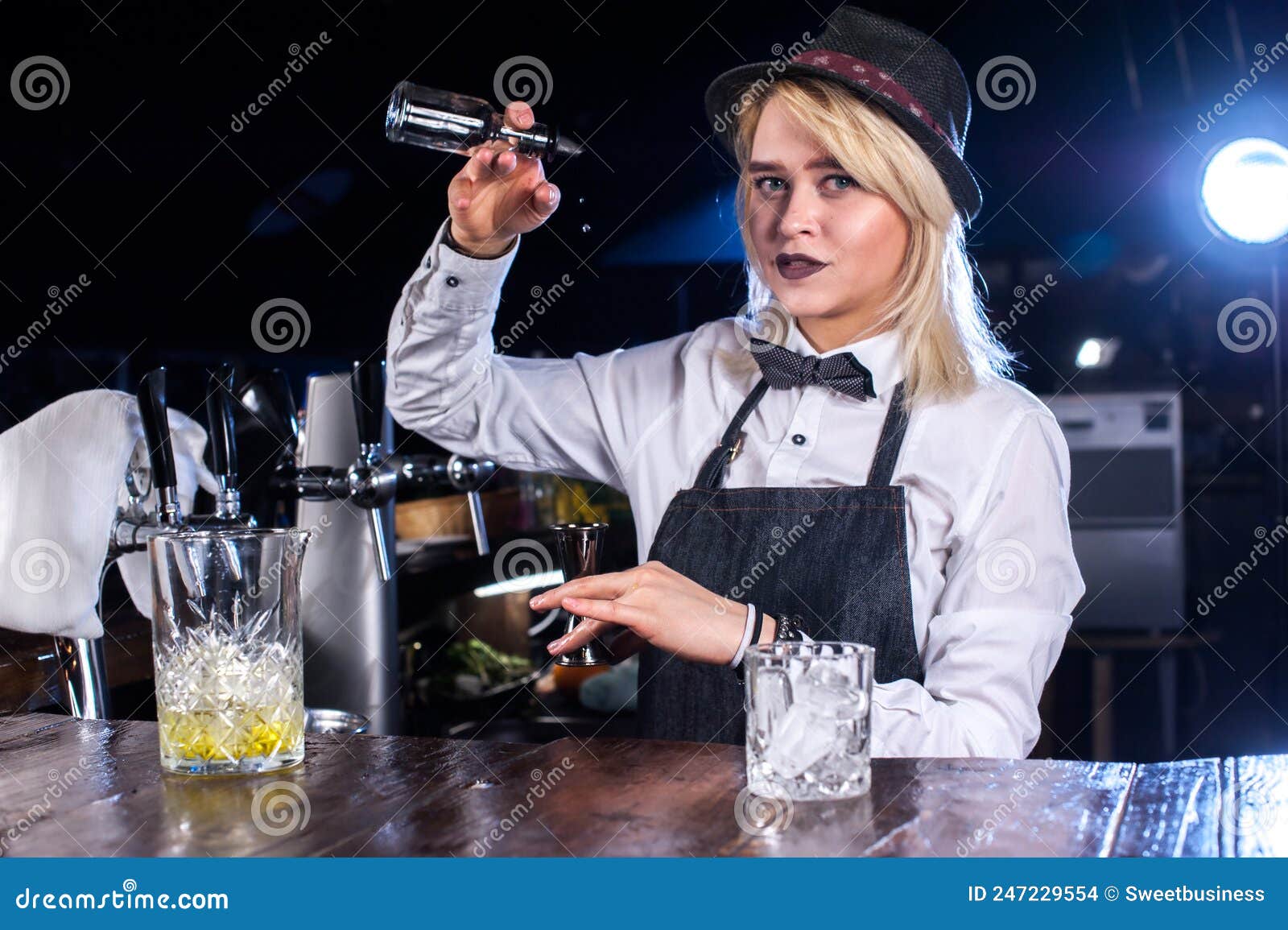 Pretty Girl Barman Surprises with Its Skill Bar Visitors in the Night ...