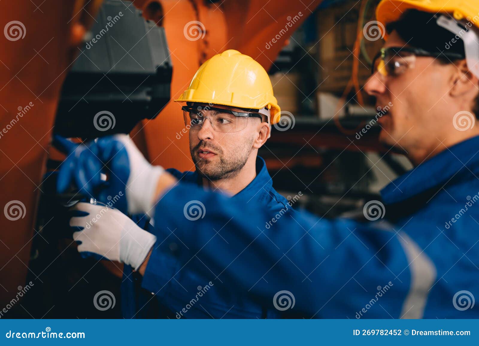 Professional Worker Maintenance Machine Robotic Arms Industrial