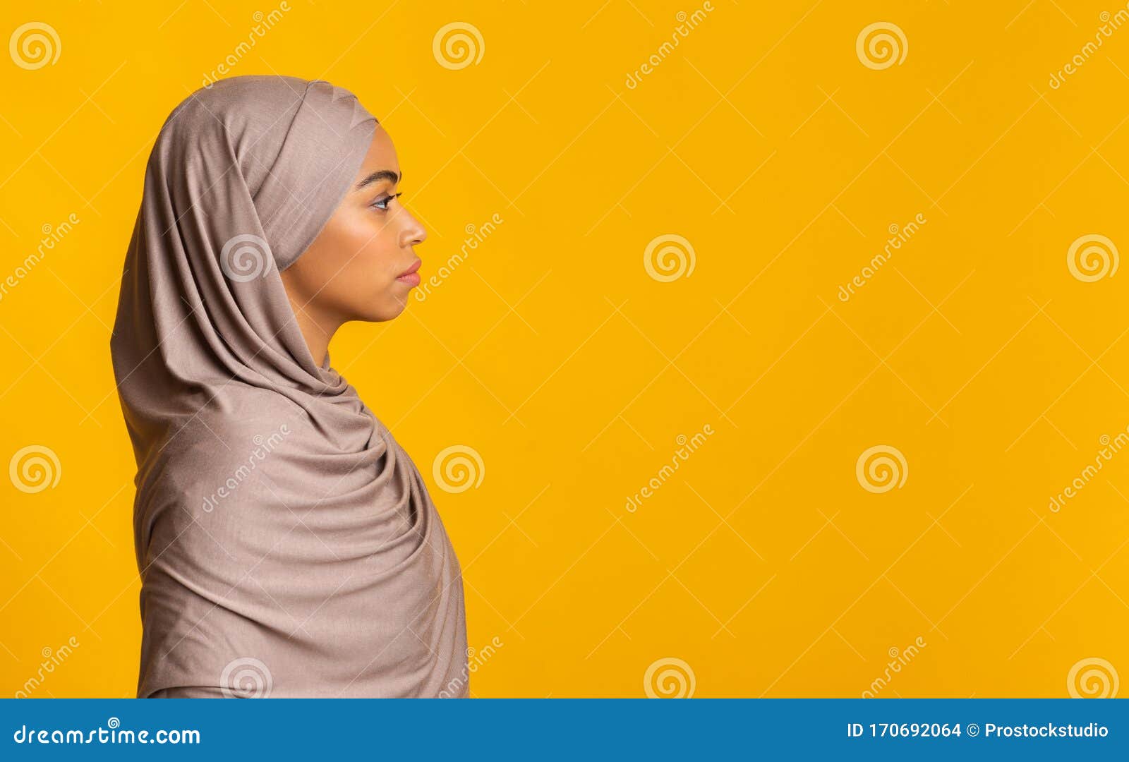 Download 70 847 Hijab Photos Free Royalty Free Stock Photos From Dreamstime