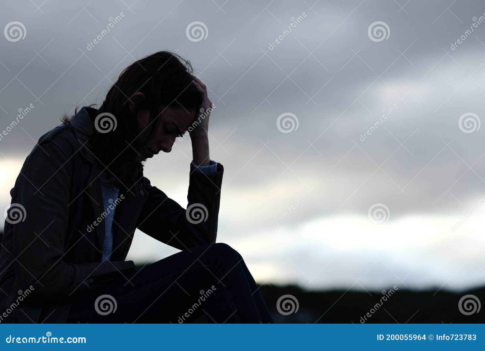 Profile of a Sad Woman Silhouette Complaining Outdoors Stock Photo - Image  of frustrated, depressed: 200055964