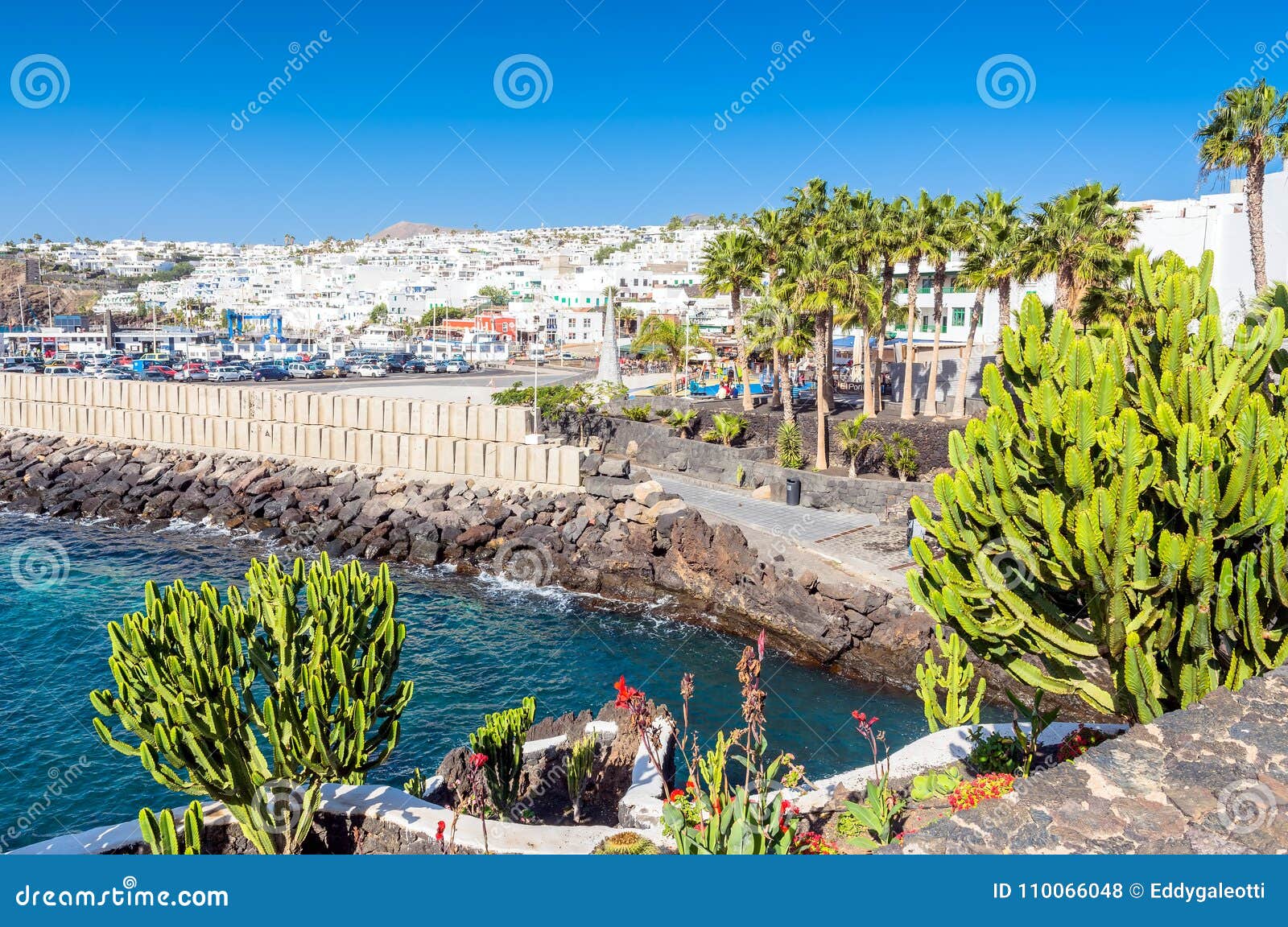 Promenade In Puerto Del Carmen Lanzarote Spanien Redaktionelles Stockfoto Bild Von Puerto Spanien