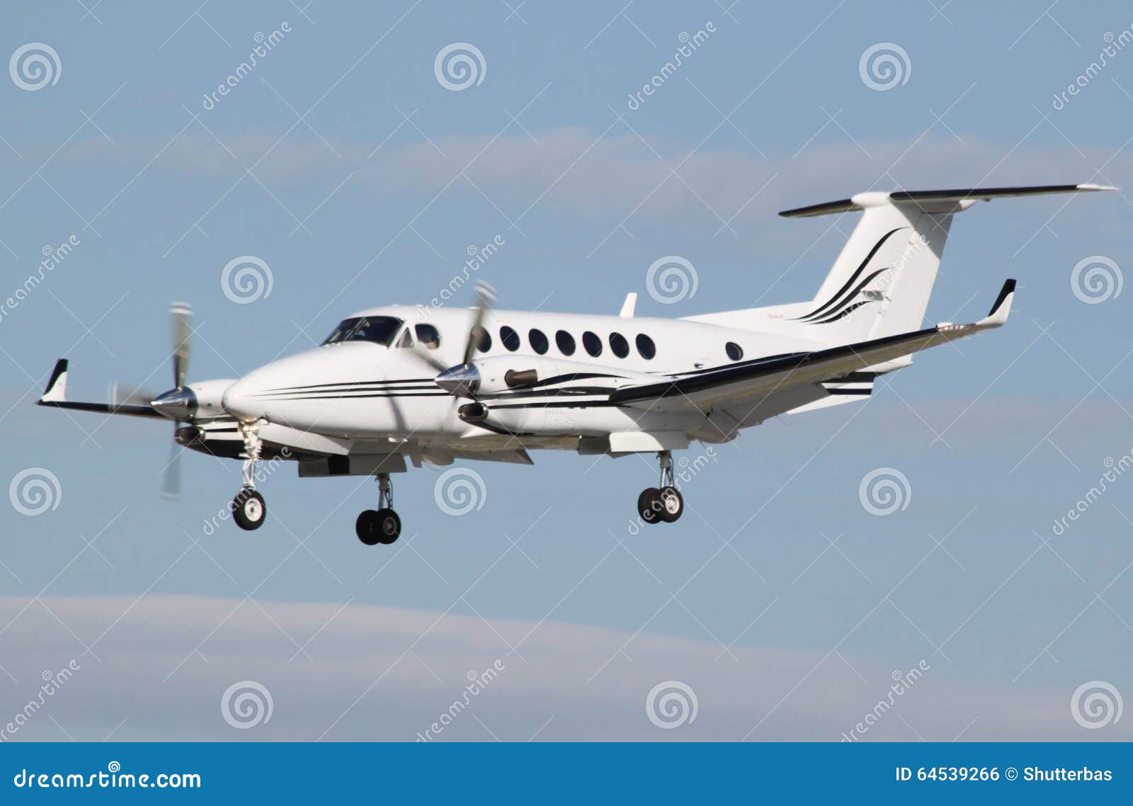 Prop plane landing stock photo. Image of cockpit, journey 64539266