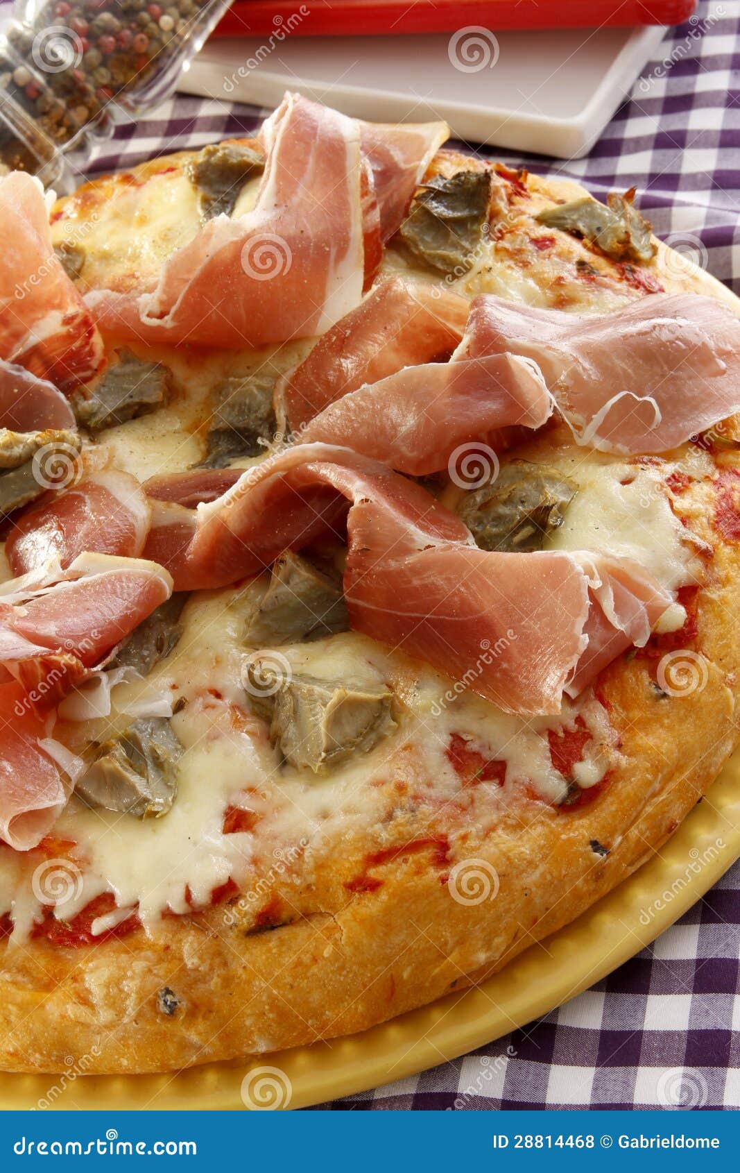 Prosciutto and Artichoke Pizza Stock Photo Image of bread, artichoke