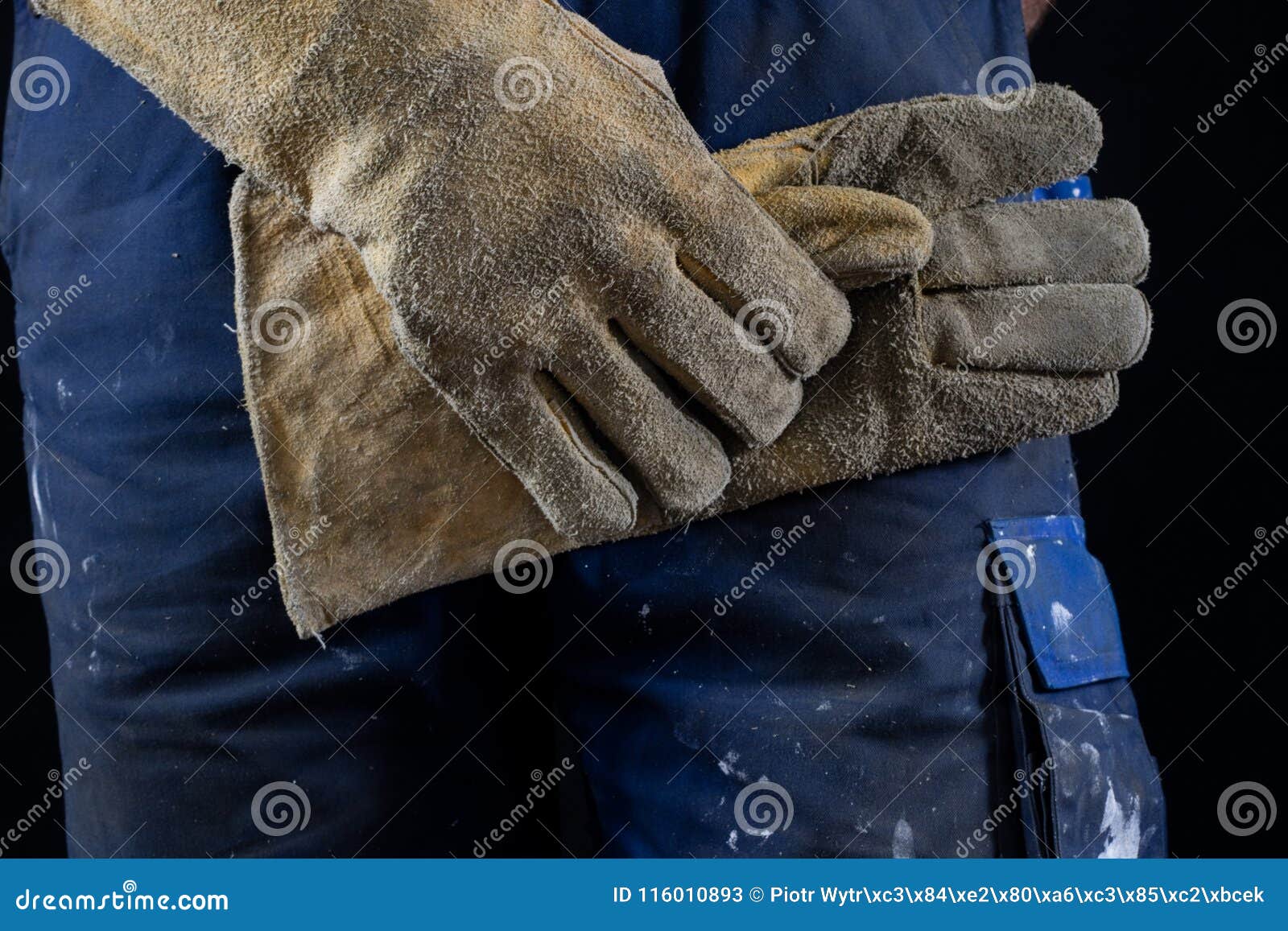 Protective Gloves for Construction Workers and Welders. Protective ...