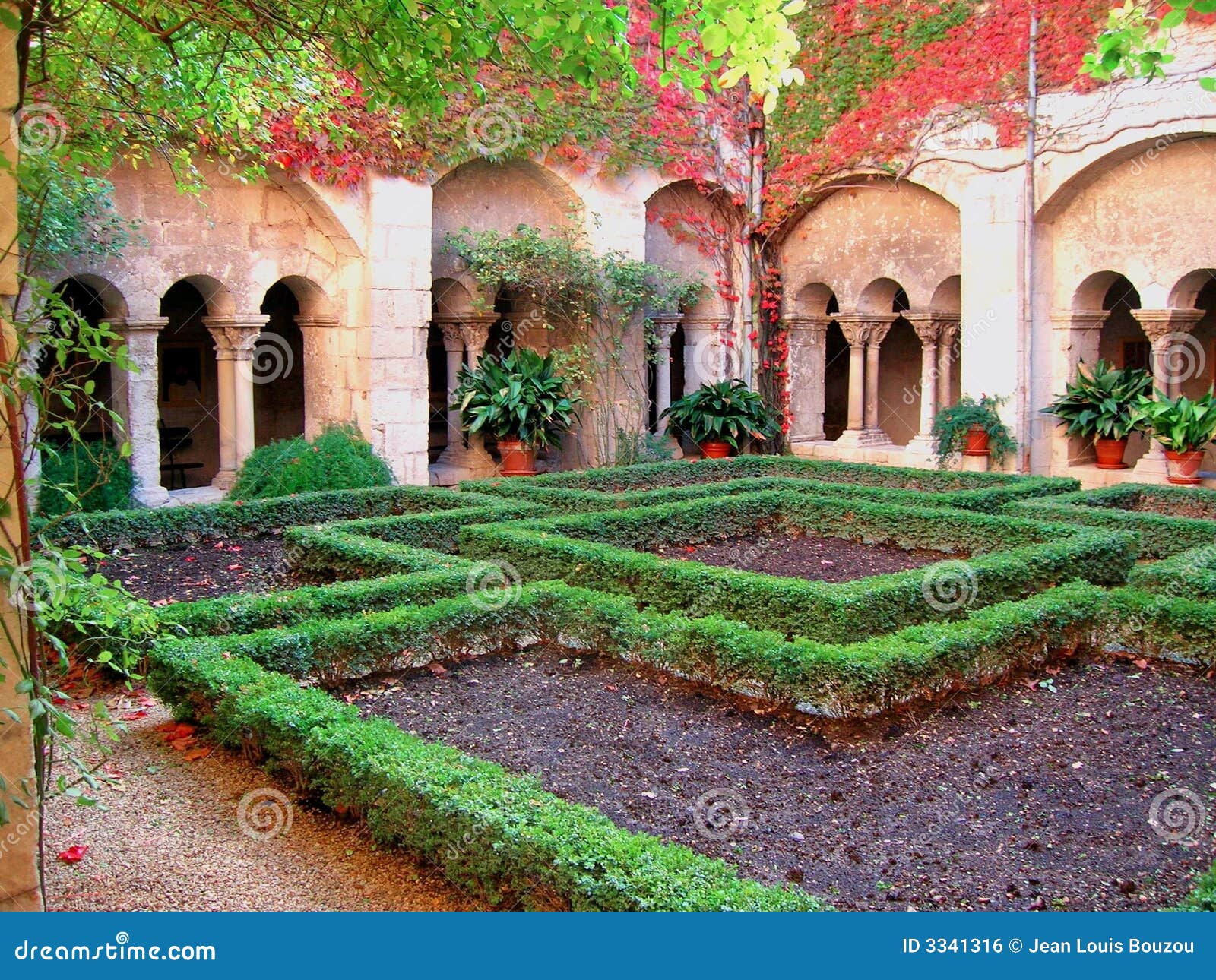 provence cloister