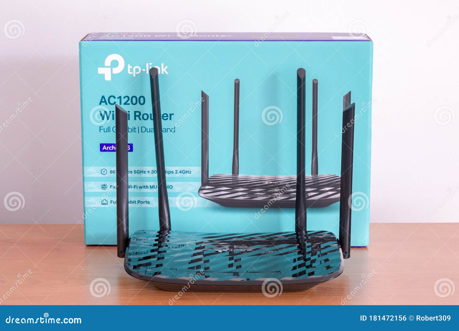 Box and New TP-Link Archer C6 AC1200 Wi-Fi Router Editorial Photo - Image  of tplink, access: 181472156