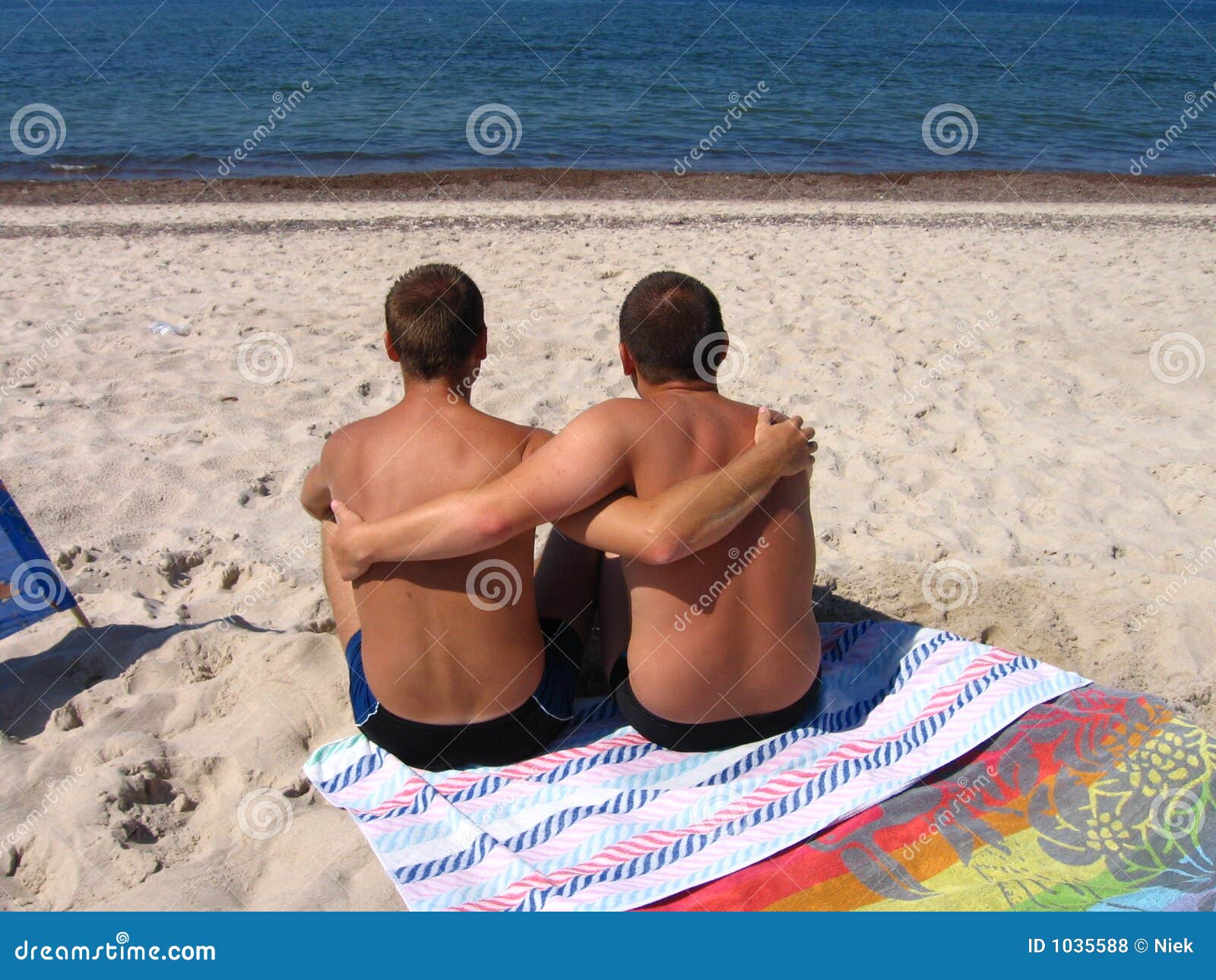 встреча геев на пляже фото 26