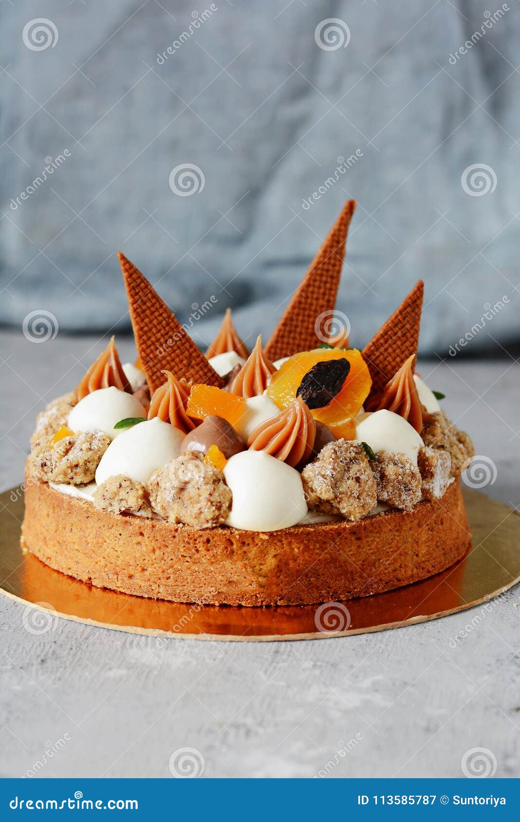 Pudding Francais De Fondant De Chocolat Tarte De Tarte Sablee Avec De La Confiture D Abricot Creme Bien Aeree Sur Le Chocolat L Image Stock Image Du Alimentation Creme Pudding Francais De Fondant De Chocolat Tarte De Tarte Sablee Avec De La Confiture D Abricot Creme Bien Aeree Sur Le Chocolat L Image Stock Image Du Alimentation Creme