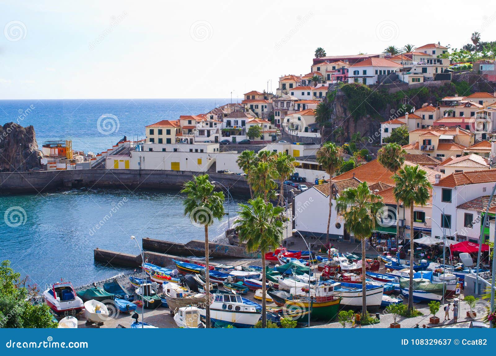 Pueblo De Camara De Lobos - De Madeira, Fotografía editorial - Imagen paisaje, turismo: 108329637
