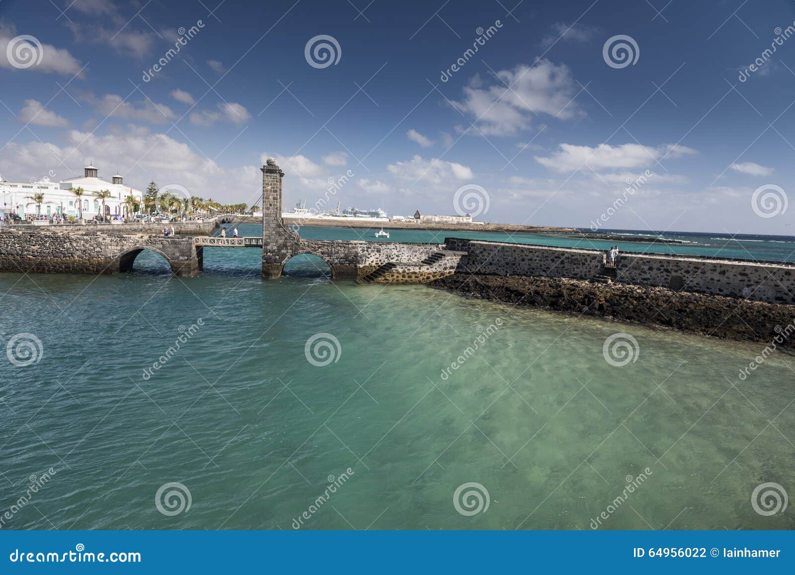 puente de las bolas arrecife spain