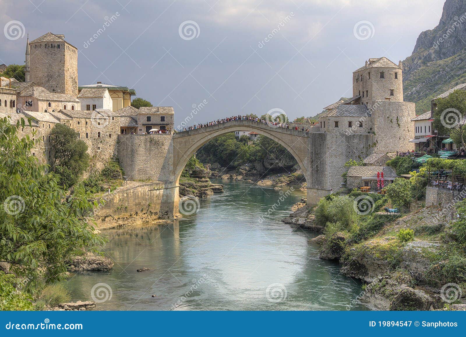 Puente de Mostar imagen de archivo. Imagen de batalla - 19894547, image size:1600x1157