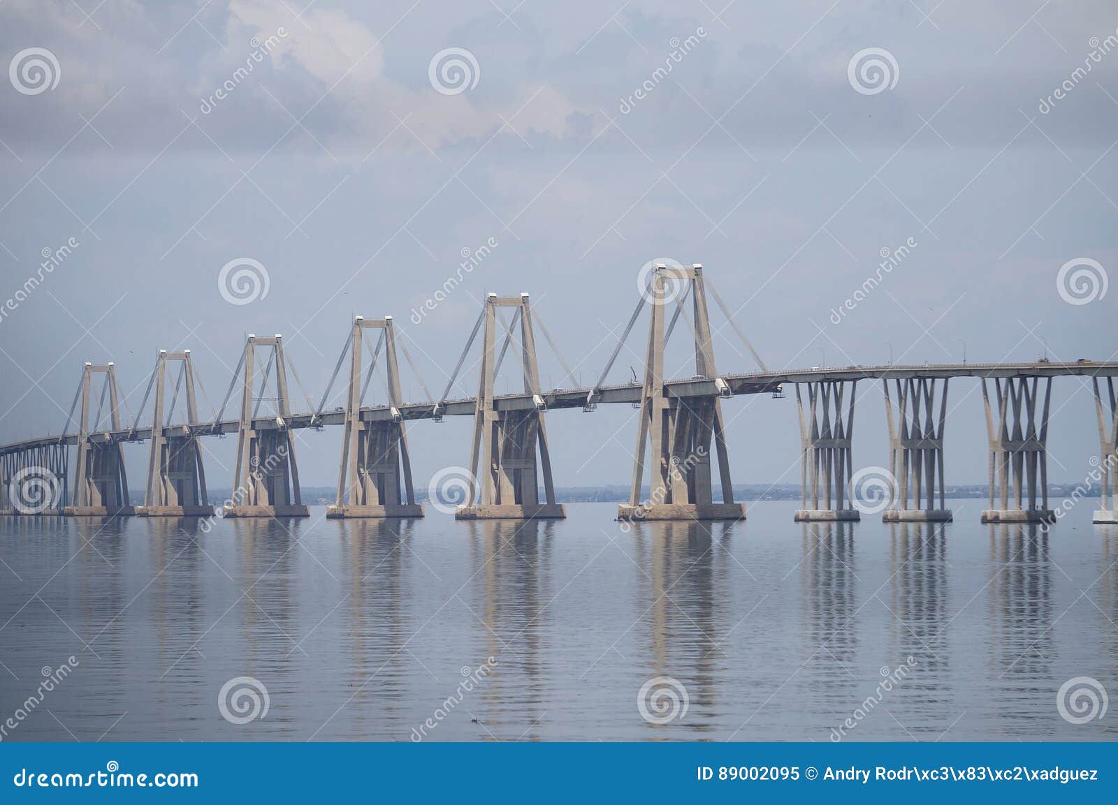 puente sobre el lago de maracaibo