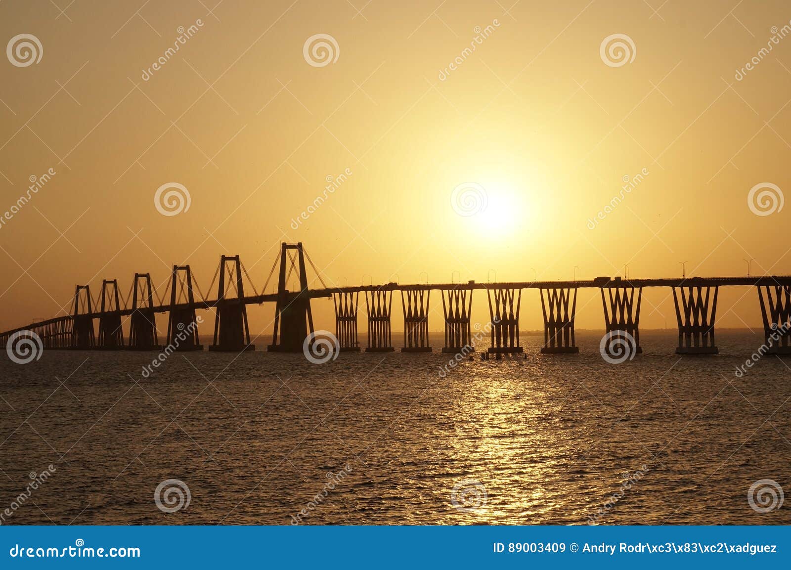 puente sobre el lago de maracaibo