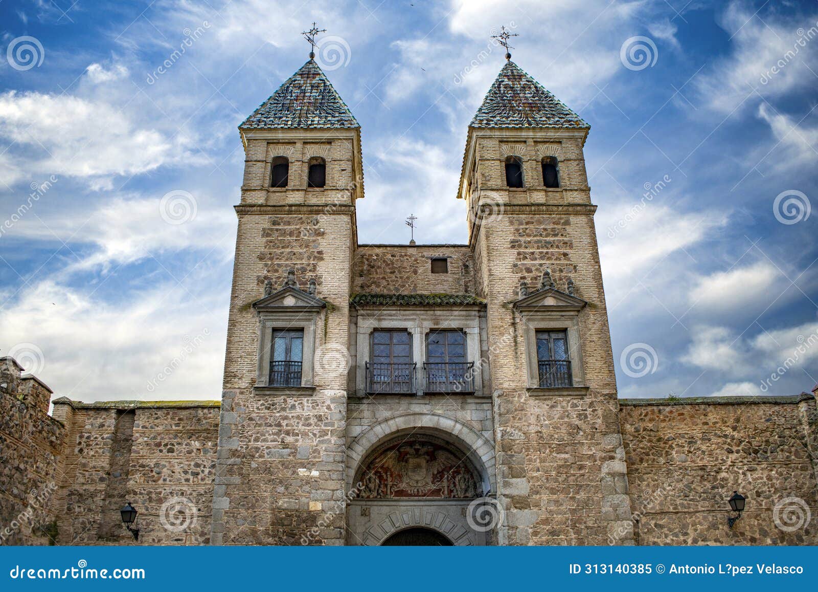 puerta nueva de bisagra in the wall of toledo, castilla la mancha